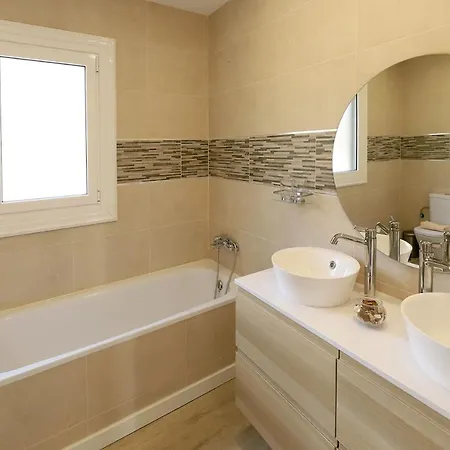 וילה Graceful 5 Bedrooms Vega Del Carmen Distant Sea Views פוארטו דל כרמן